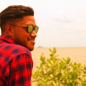 Meet your Posher, Clinton